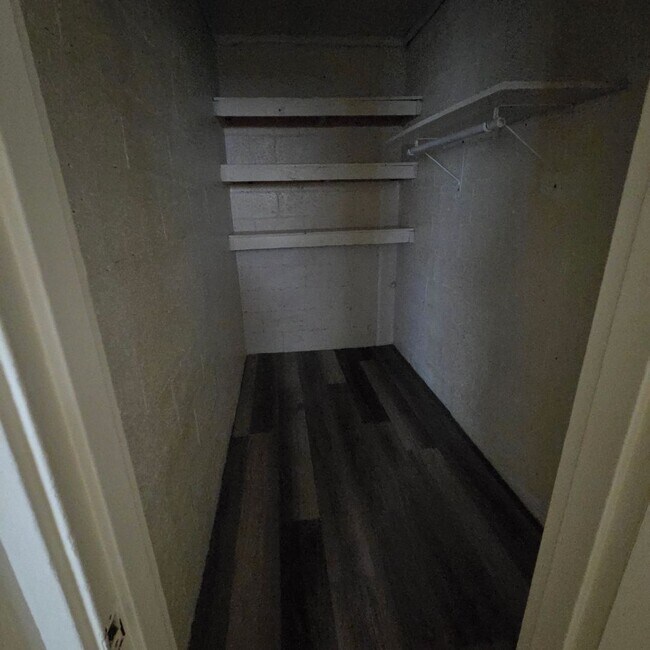 Photo - Hillcrest Apartments