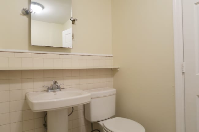 Photo - 412 North St Unit Apt #2