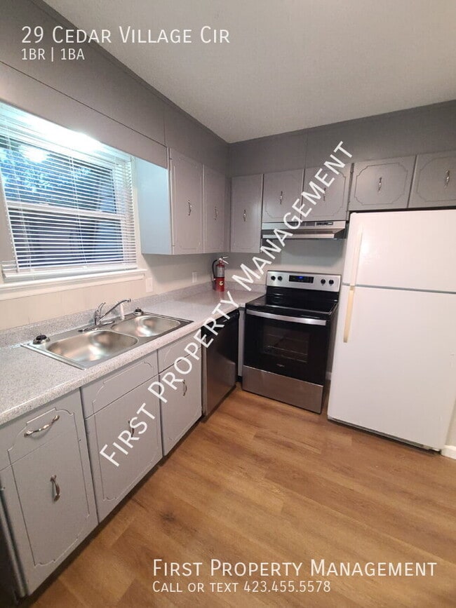 Building Photo - 29 Cedar Village Cir