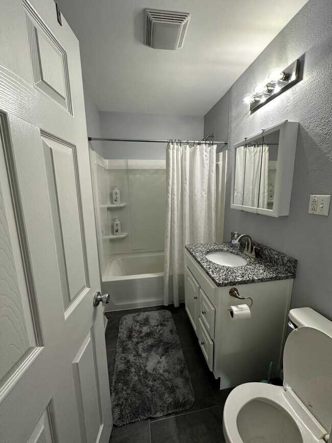 Photo - 311 Riverview Blvd