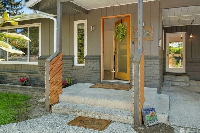 Photo - Spacious Richmond Highlands Retreat with Modern Updates & Flexible Living