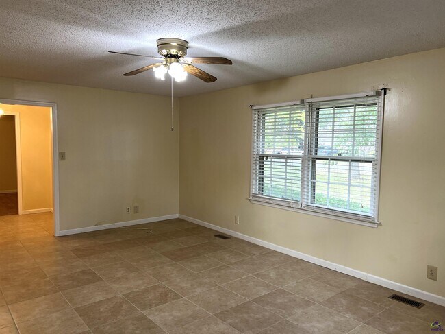 Photo - 3700 Dean Dr