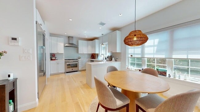 Photo - 21 Crowninshield Rd Unit 17