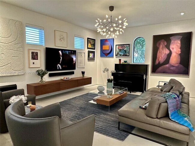 Photo - 455 Amalfi Ave