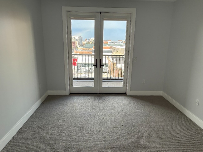 Photo - 1840 Market St Unit 402