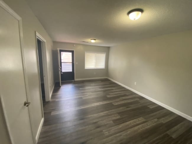 Photo - 101 Stonehaven Dr