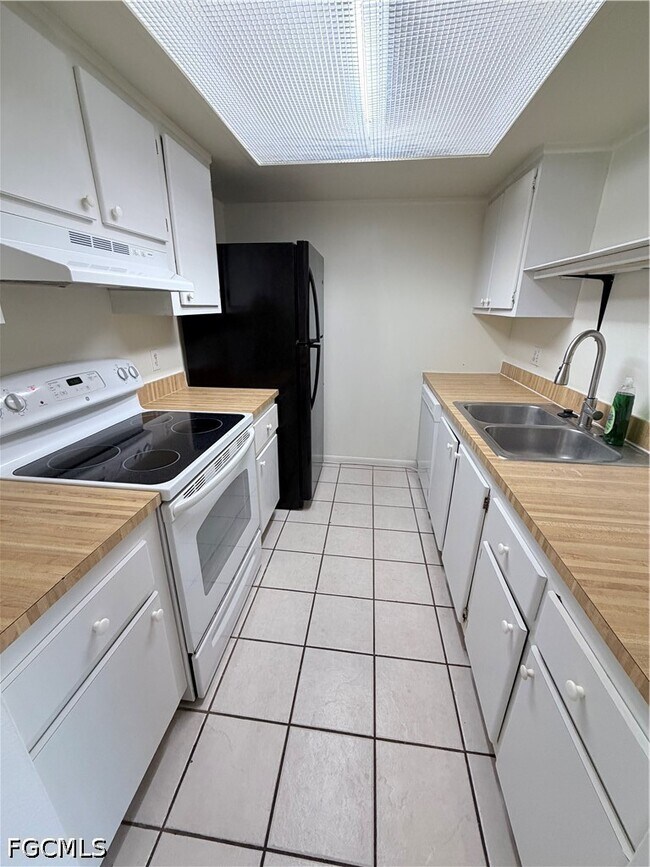 Photo - 12636 Kenwood Ln Unit B