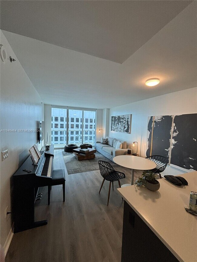 Photo - 500 Brickell Ave Unit 3408