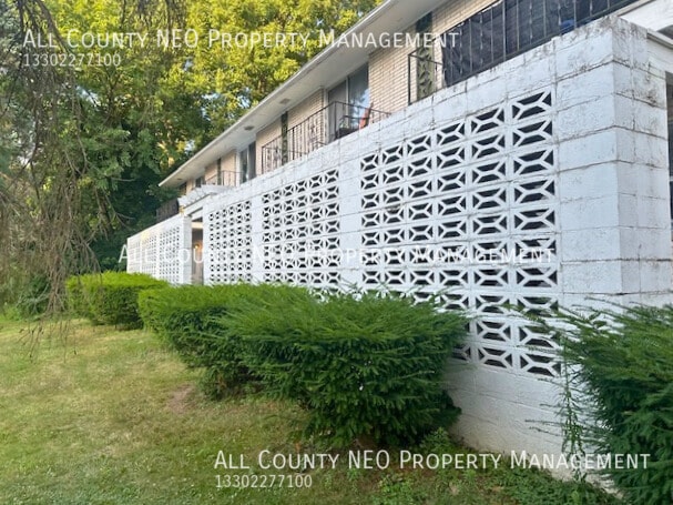 Photo - 1376 Forest Glen Dr Unit 1