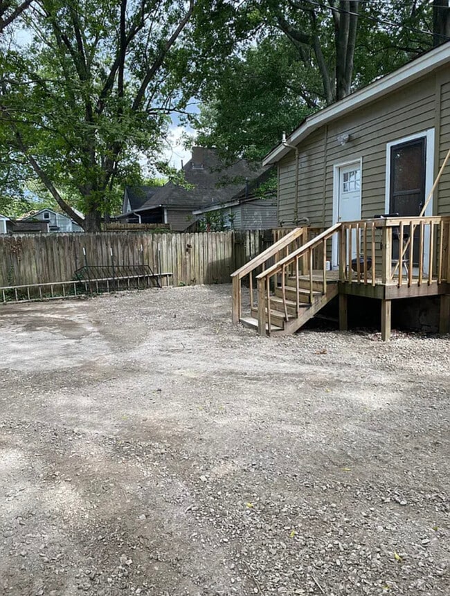 Photo - 2098 Court Ave Unit 2098 Upper