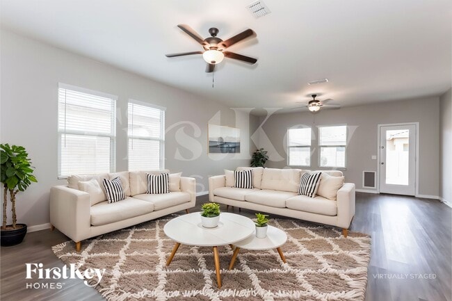Photo - 310 W Powell Dr