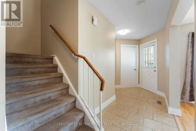 Photo - 1936 Longman Crescent