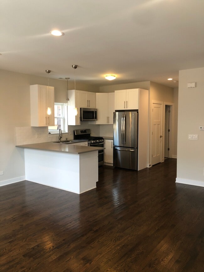 Photo - 1528 W Superior St Unidad 2R