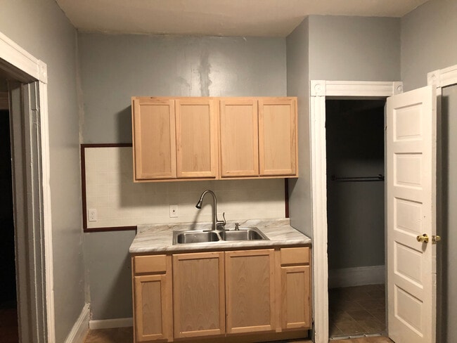 Photo - 4031 Saint Clair Ave Unit 202