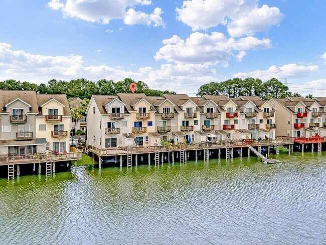 Photo - 4921 Lake Palmetto Ln Townhome