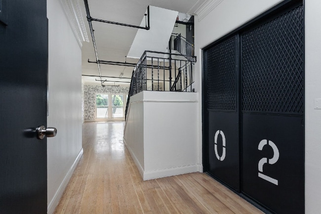 Photo - 681 Shatto Pl Unit #210