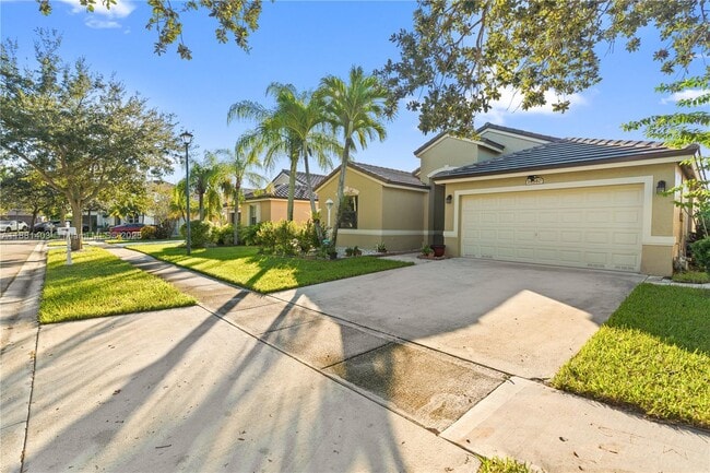 Building Photo - 14340 NW 11th St Rental
