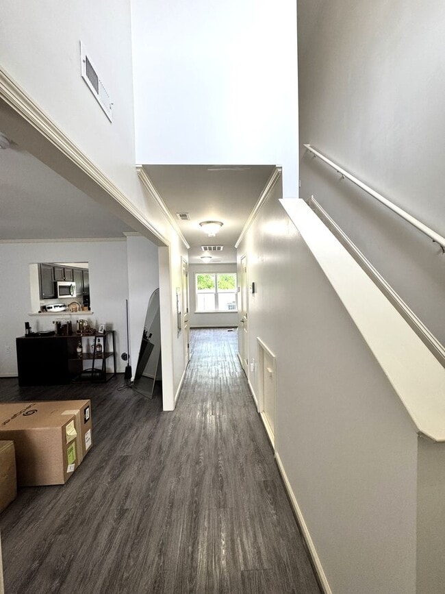 Photo - Beautiful Townhome with a Spacious Layout!