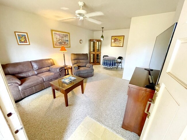 Photo - Southpointe - Furnished 2 Bed / 1 Bath Ground Floor Unit w/fenced in yard Unit 5-103