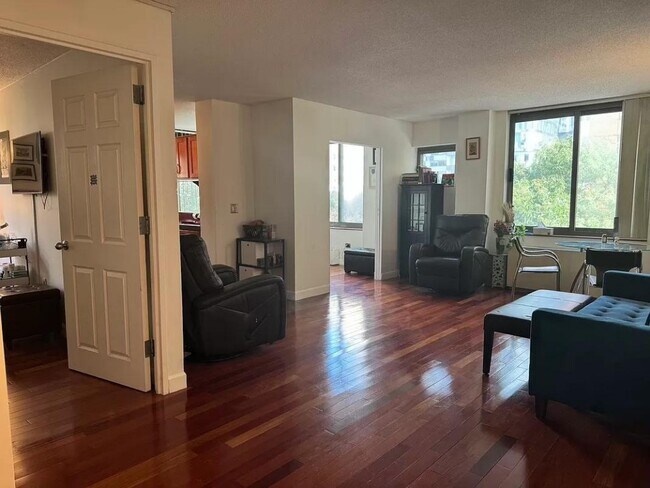 Photo - 2 S End Ave Unit 3I