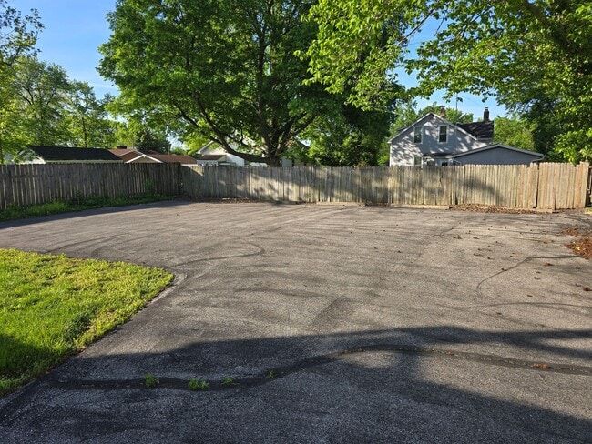 Photo - 422 E Fifth St Unit 422 E 5th A