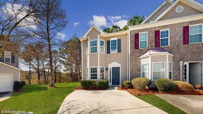Building Photo - Coming Soon! Exceptional 2BR/2.5BA End Unit Townhome in College Park!