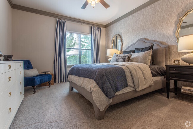 2 BR, 2 BA - 1097 SF