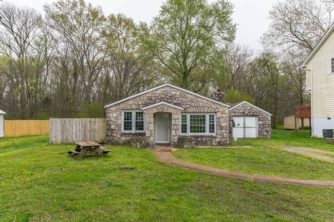 Building Photo - Two Bedroom Home For Rent