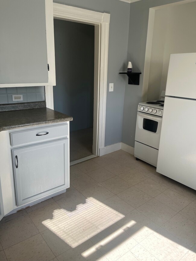 236 College Ave Unit 2