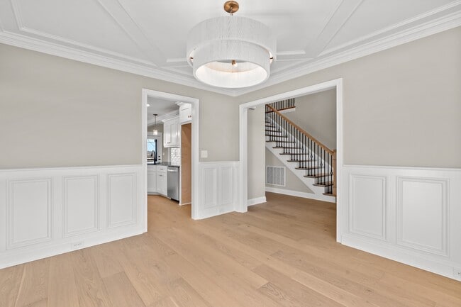 Photo - 1113 Joe Martin Ln