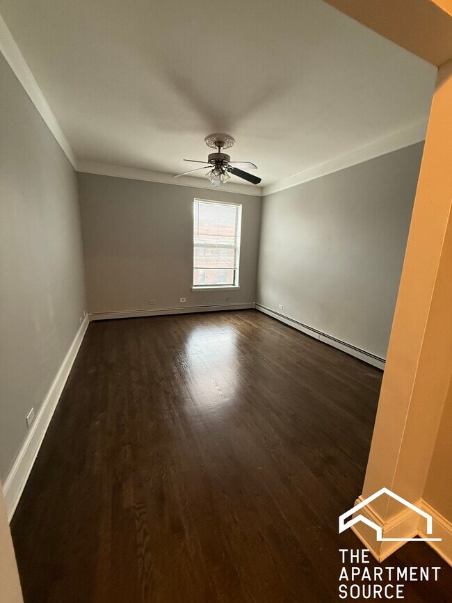 Photo - 368 E 59th St Unit #3