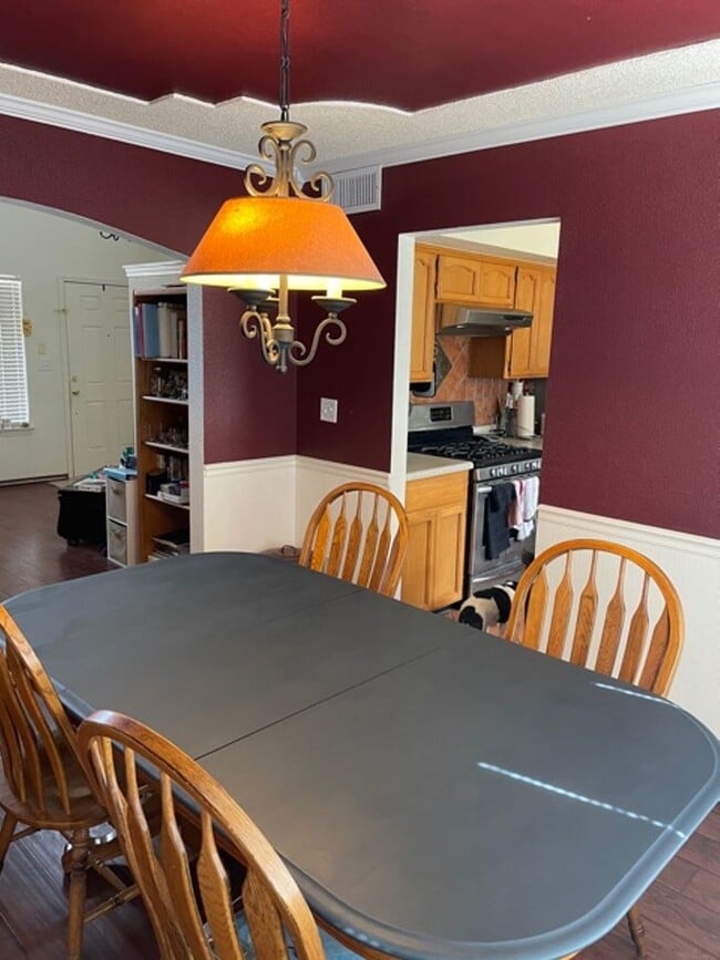 Photo - West El Paso 4 Bed 2.5 Bath Refrig A/C