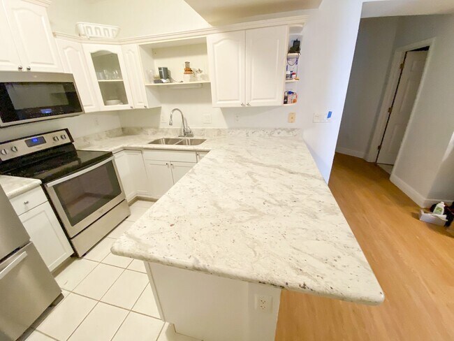 Photo - Union Street Station #304