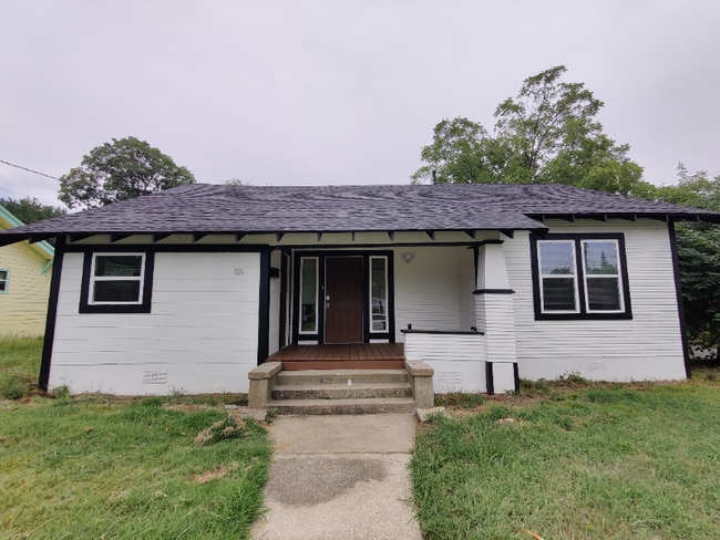 Building Photo - 326 W Rainey St Rental