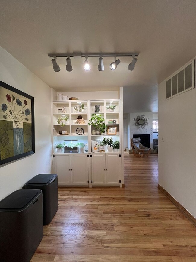 Photo - Spacious 4 Bed/3.5 Bath in Boulder - Available July 6th!