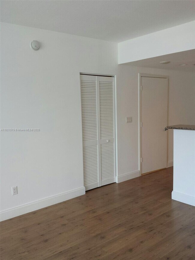 Photo - 325 S Biscayne Blvd Unit 1420