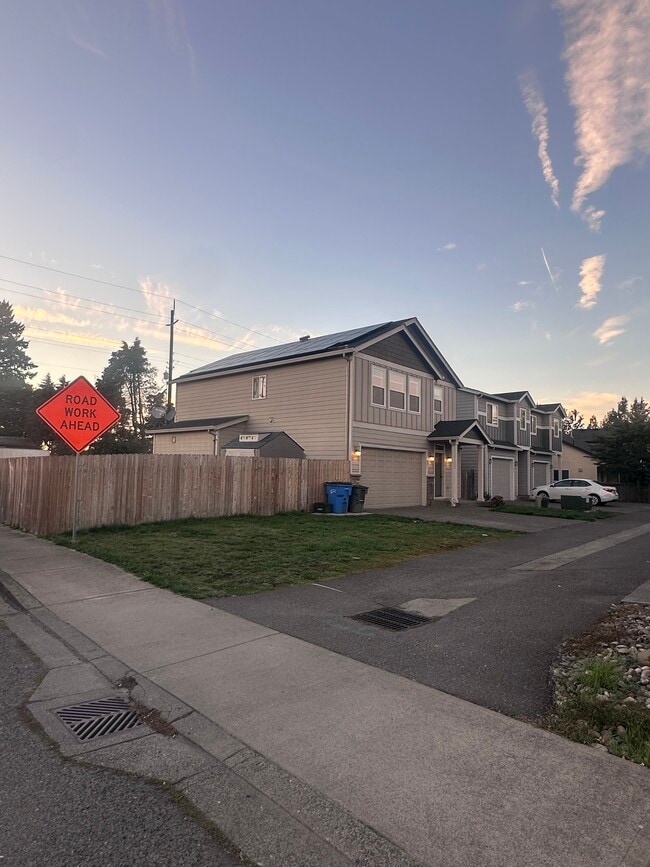 Photo - 13700 NE 64th Cir