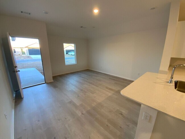 Photo - 40 Sourdough Crk Ln