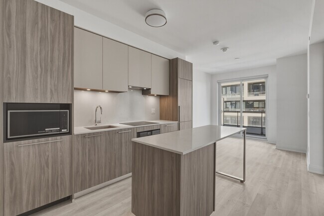 Photo - 65 Broadway Ave