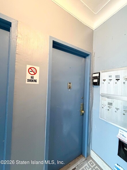 Building Photo - 37 Avon Pl Unit 1b