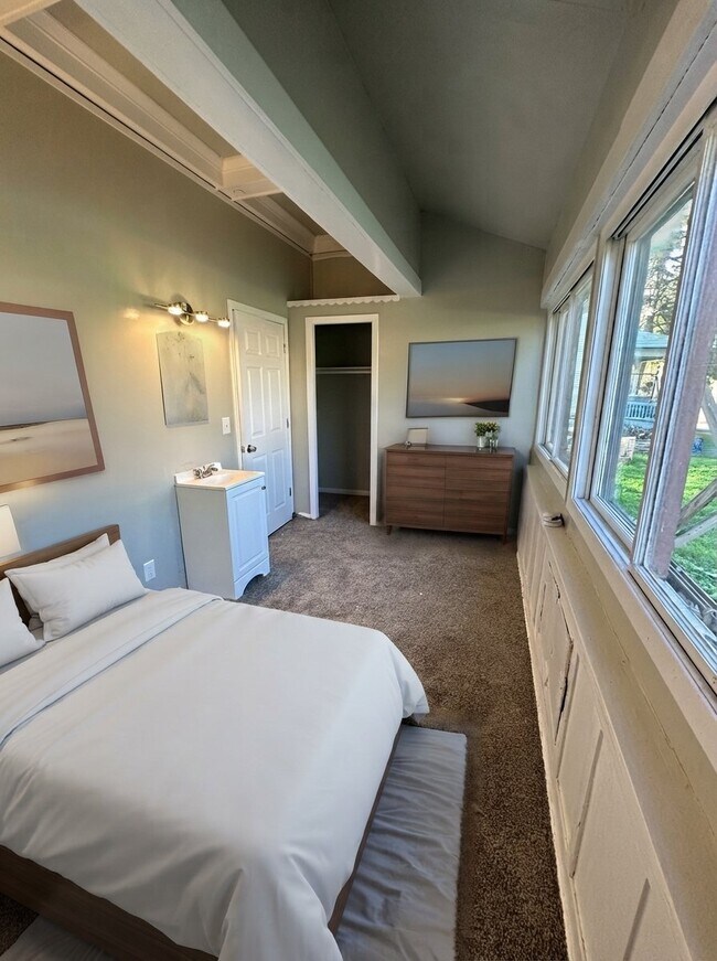 4942 Madison Ave Unit 1