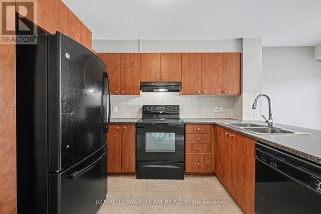 Photo - 554 Chapman Mills Dr Unit A