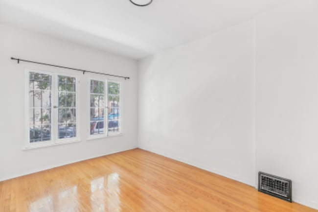 Photo - 366 N Sierra Bonita Ave Unit 104