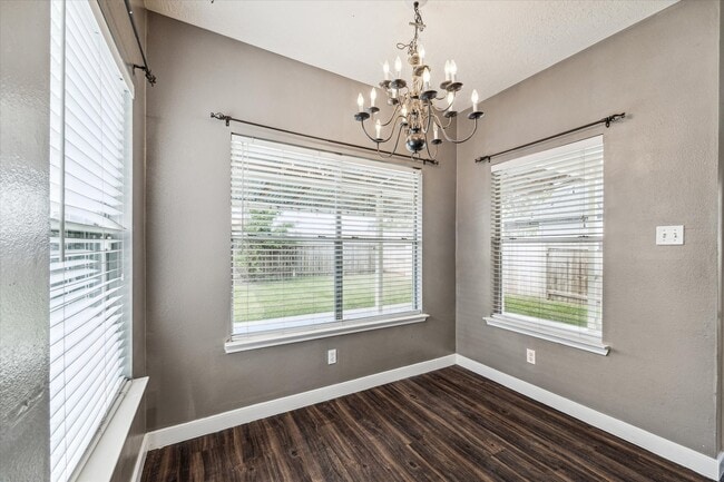 Photo - 11902 Oakner Dr