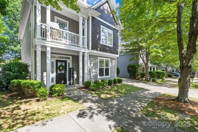 Photo - 18810 Coachmans Trace