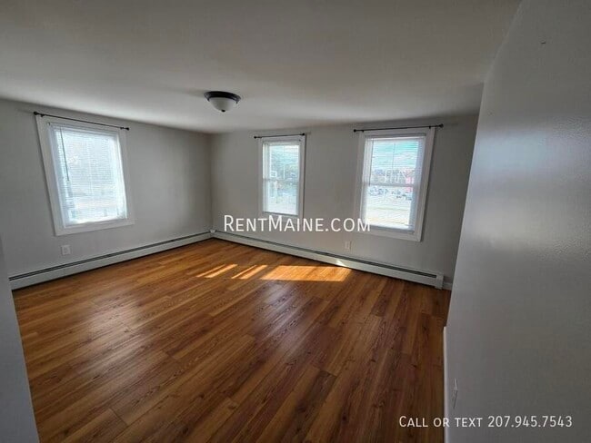 Photo - 199 N Main St Unidad 2