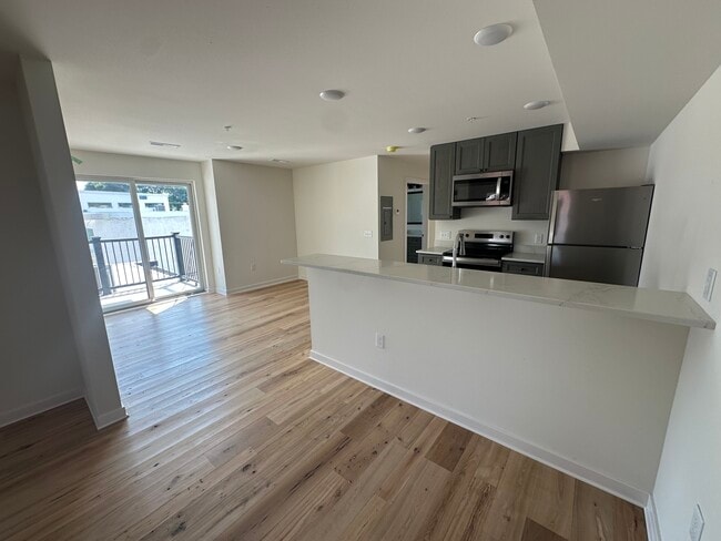 Photo - 1219 Regent St