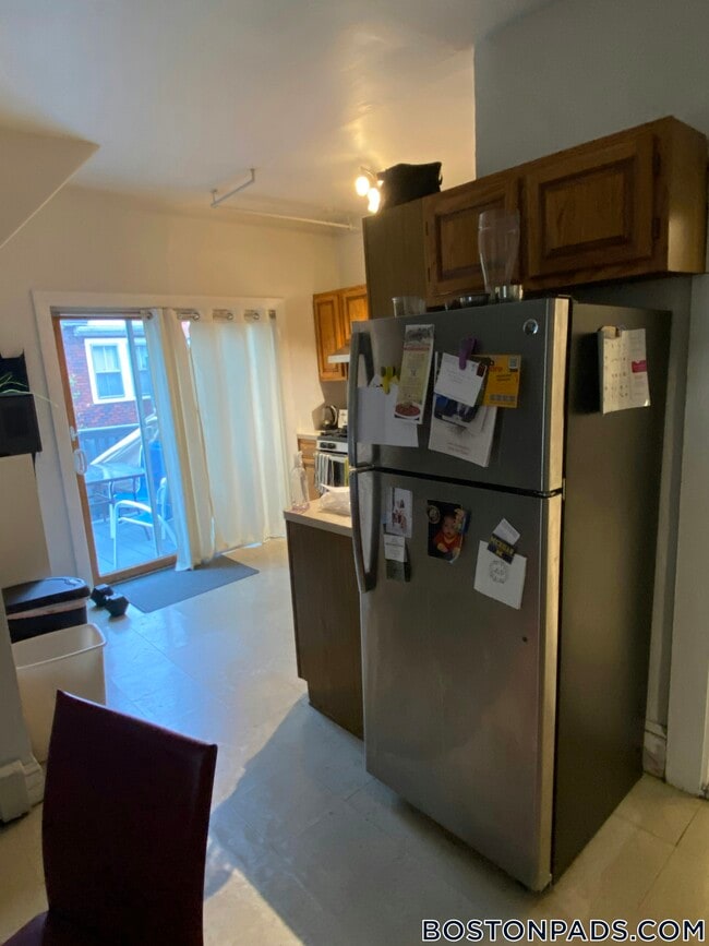 Photo - 339 Beacon St Unidad 1