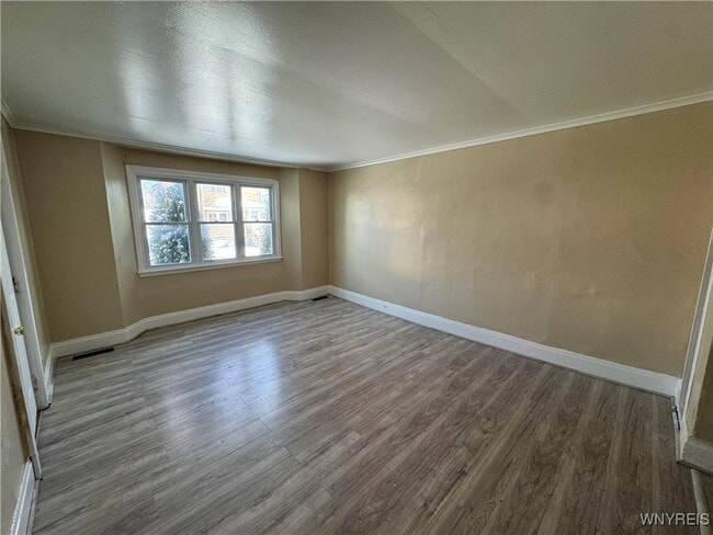 Photo - 540 Willett St