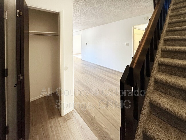 Photo - 1497 Spring Valley Dr